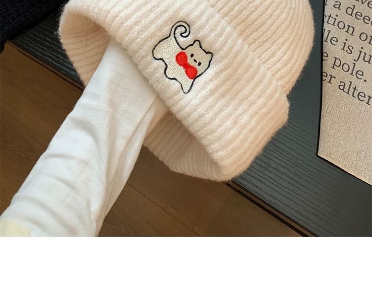 Cat Embroidered Knit Beanie