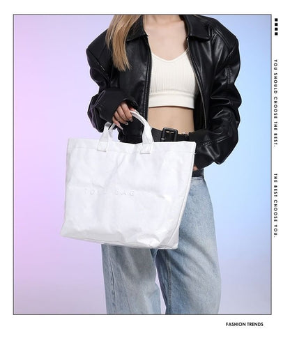 Sac fourre-tout avec lettrage