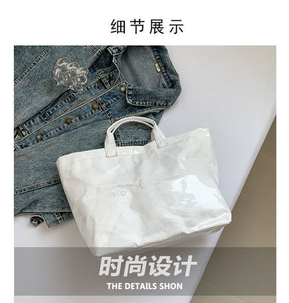 Sac fourre-tout avec lettrage