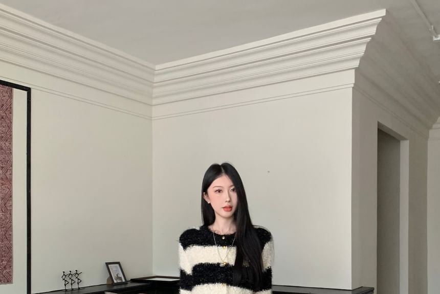 Striped Fluffy Crop Round Neck Cardigan