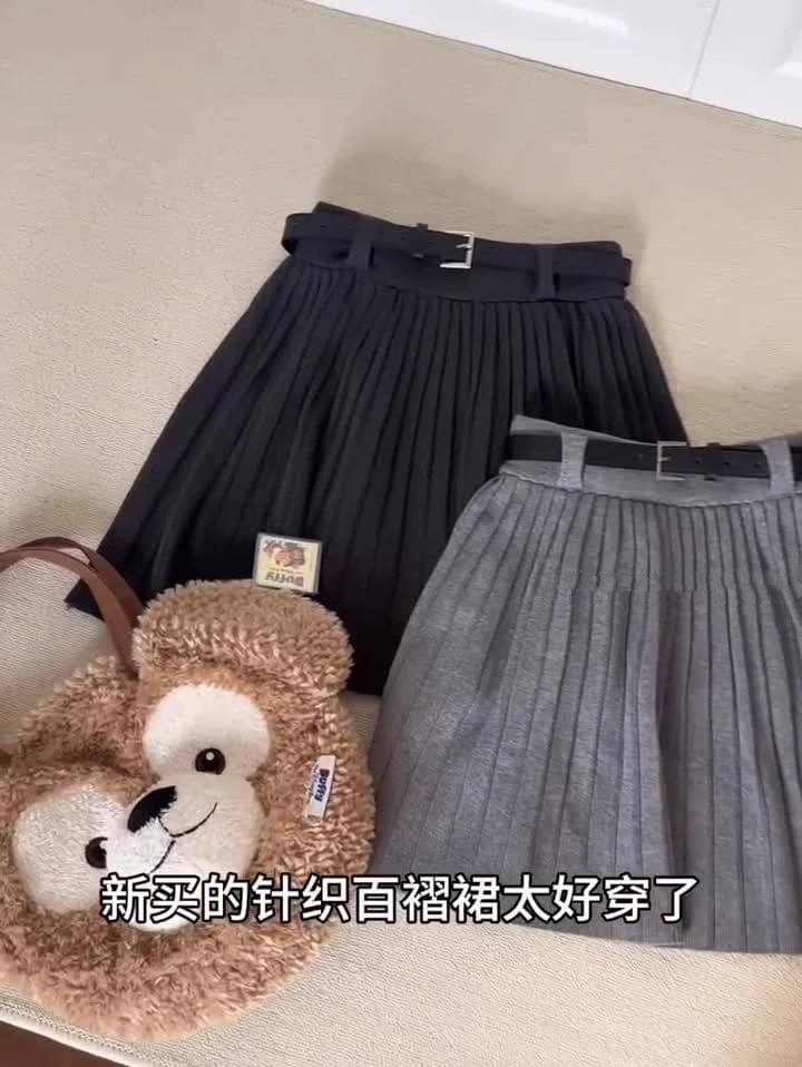 High Rise Solid Mini Pleated Flared Skirt