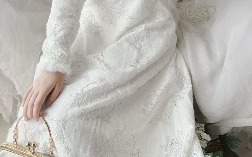 Long-Sleeve Floral Fluffy Trim Lace Midi A-Line Qipao