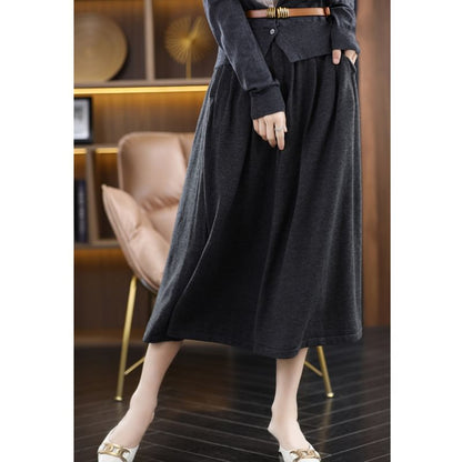 Stretch-Band Solid Midi Flared Skirt