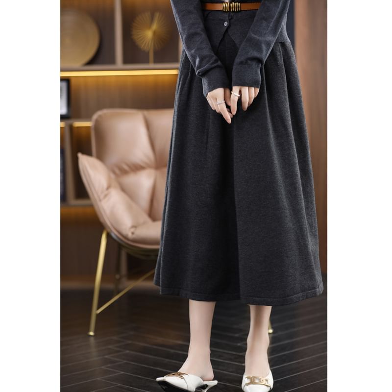 Stretch-Band Solid Midi Flared Skirt