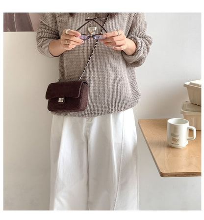 Chain Strap Quilted Flap Crossbody Bag