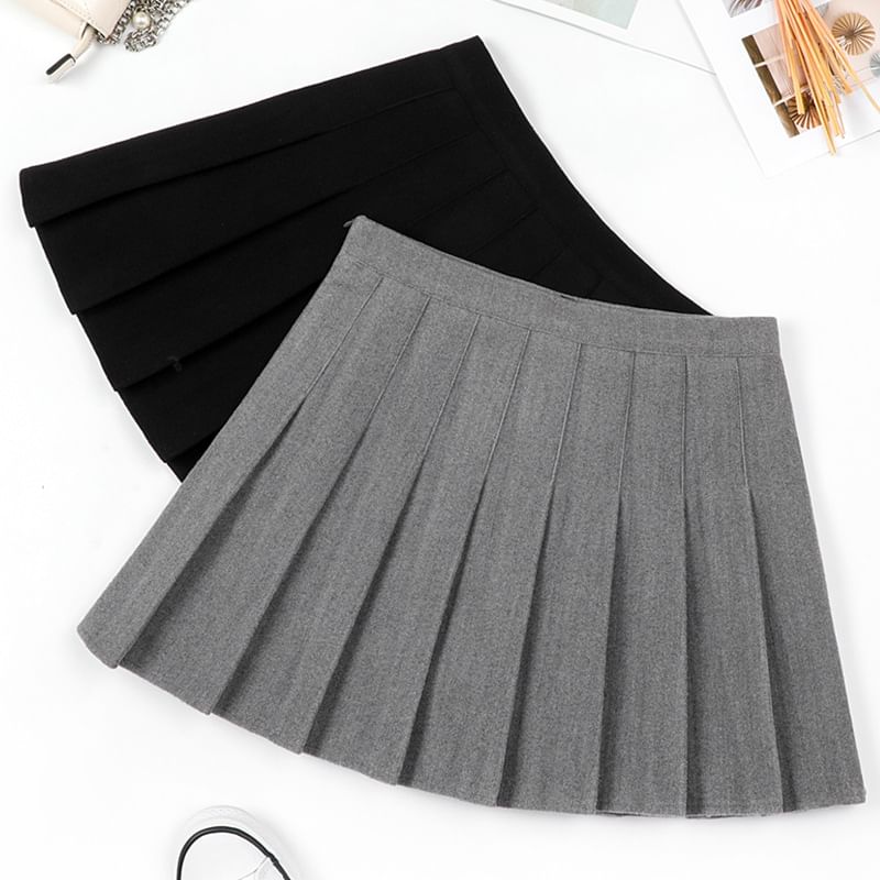 Elevated Waist Pleated Flared Mini Skirt