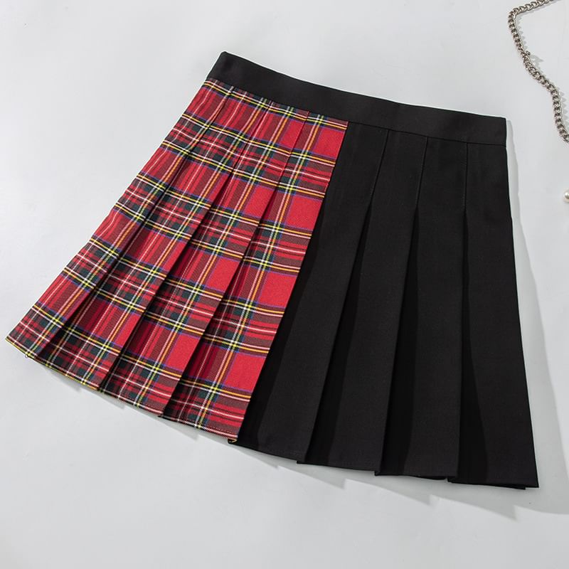 Elevated Waist Checkered Panel Pleated Flared Mini Skirt