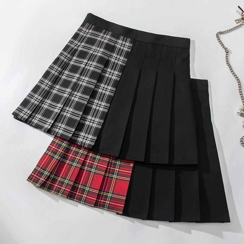 Elevated Waist Checkered Panel Pleated Flared Mini Skirt