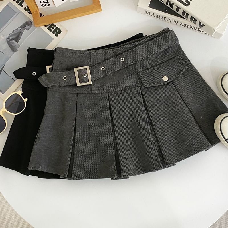 High-Rise Buckled Solid Mini Pleated Skirt