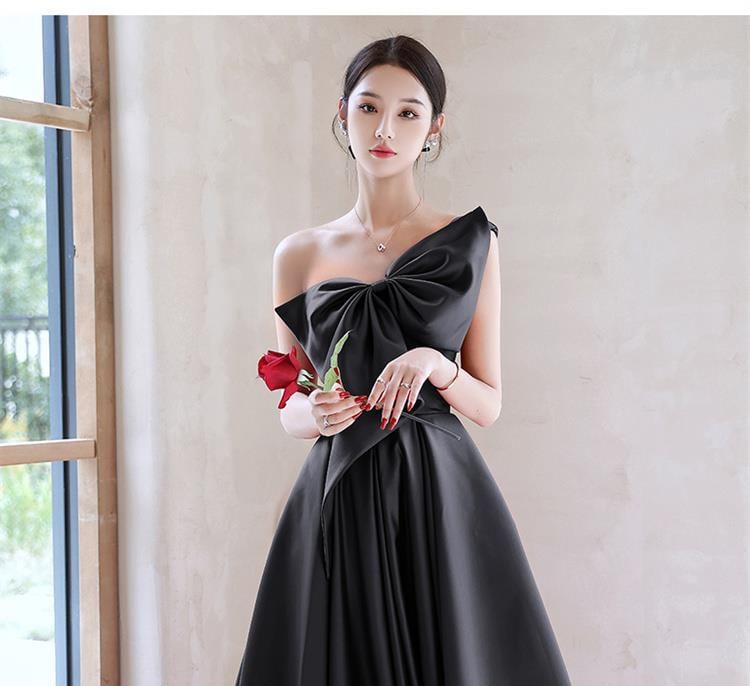 A-Line Plain One-Shoulder Evening Gown Sleeveless Bow
