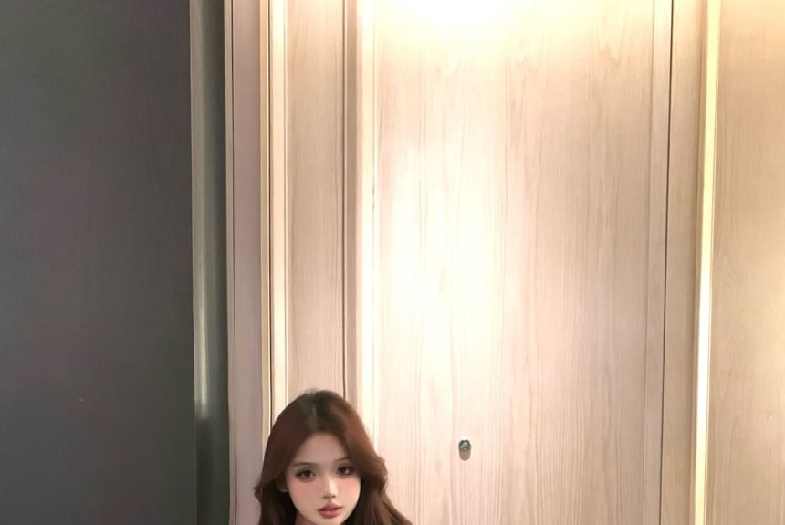 Patterned Mesh Panel Strappy Camisole Top / High Waist Plain Mini Pencil Skirt / Faux Fur Jacket