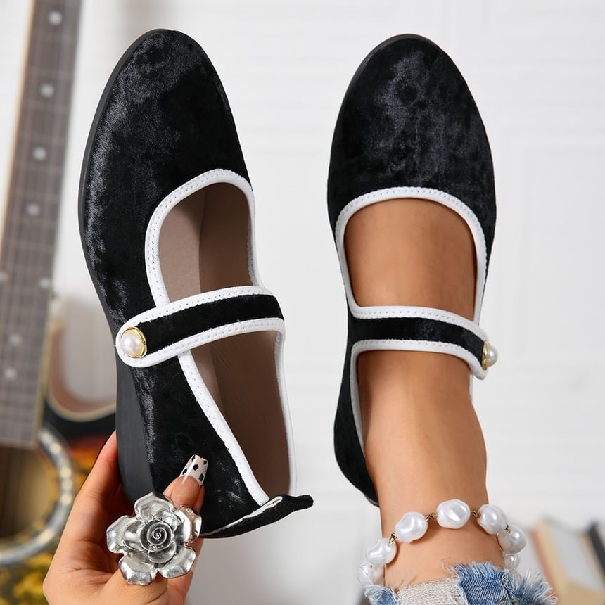 Contrast Trim Wedge Mary Jane Shoes