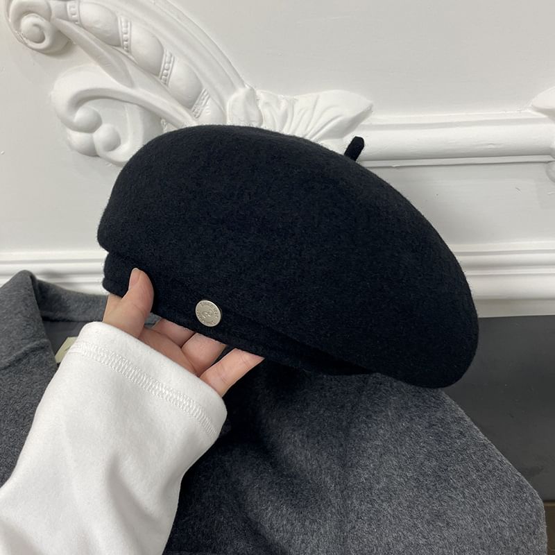 Metal Disc Wool Beret Hat