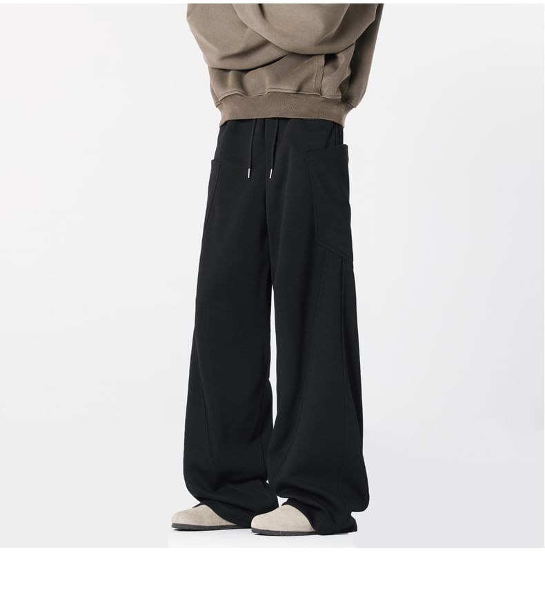 Drawstring Waist Panel Straight Leg Cargo Sweatpants