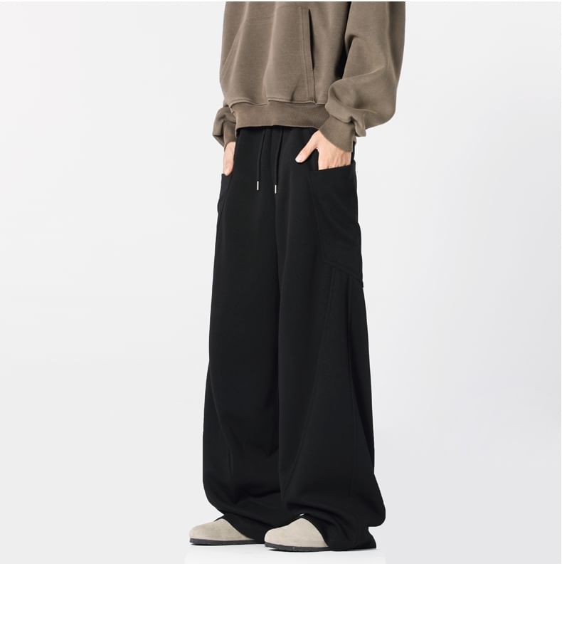 Drawstring Waist Panel Straight Leg Cargo Sweatpants
