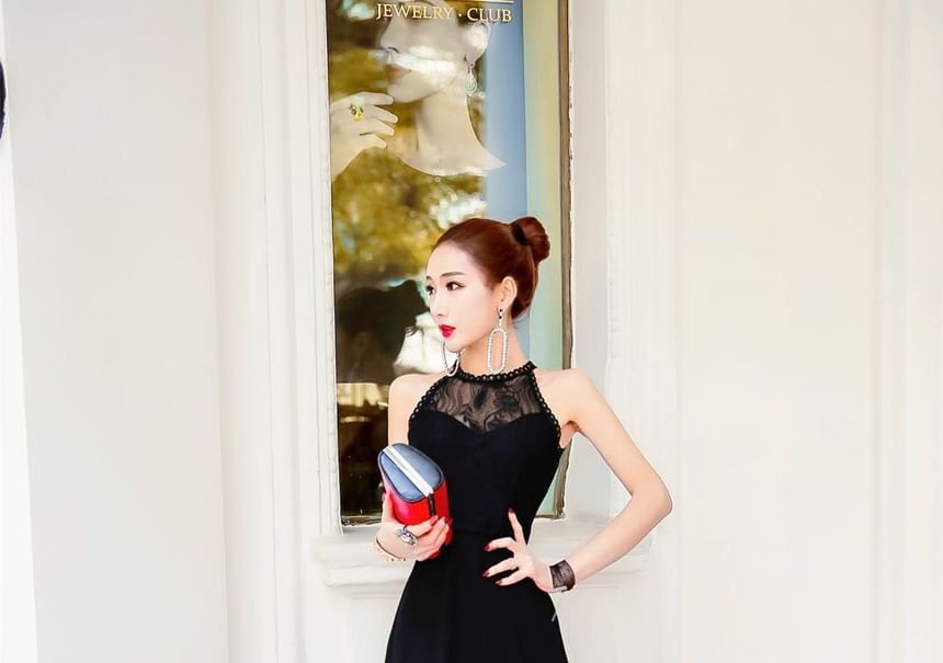 Sleeveless Chiffon A-Line Evening Gown
