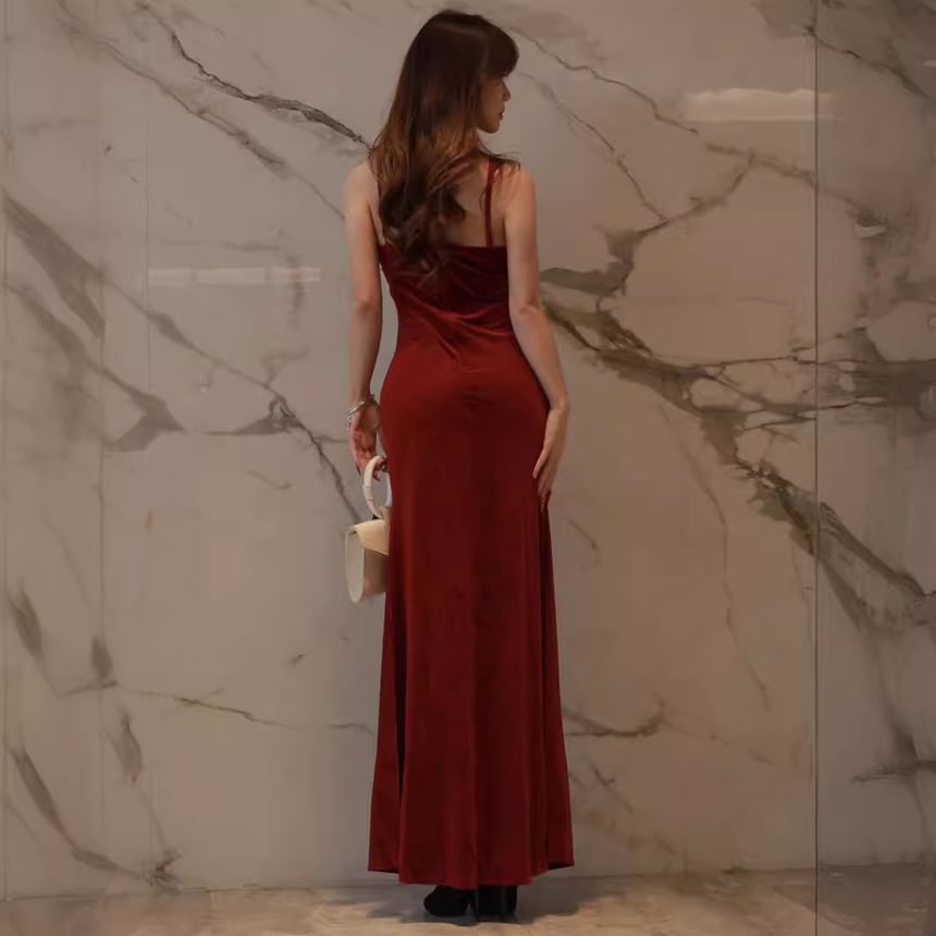 Spaghetti Strap Velvet Mermaid Evening Gown