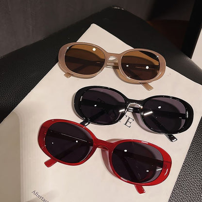 Oval Frame Eyeglasses