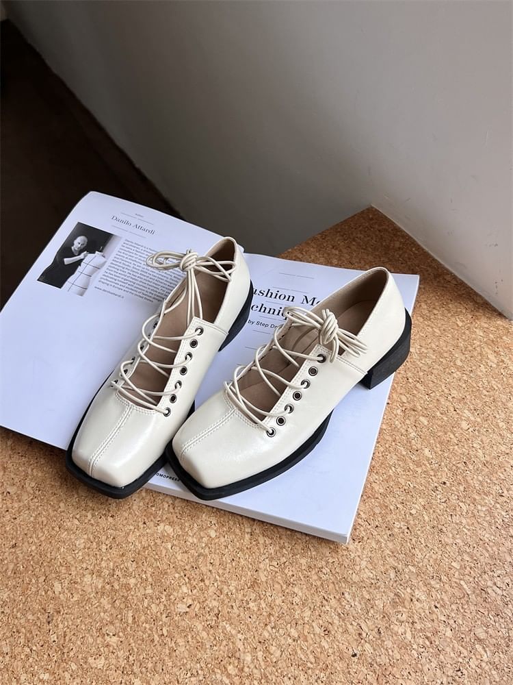 Toe Lace-Up Flats Square