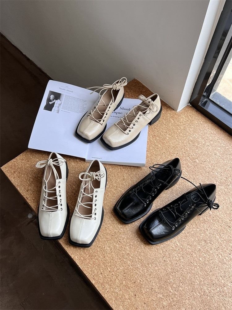 Toe Lace-Up Flats Square