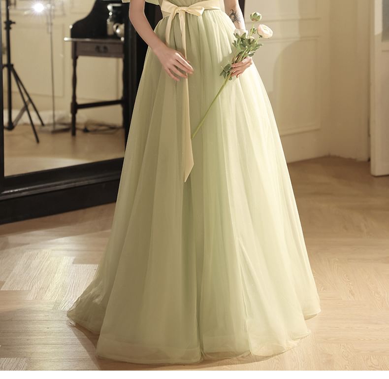 Puff-Sleeve Off-Shoulder Bow Mesh A-Line Evening Gown