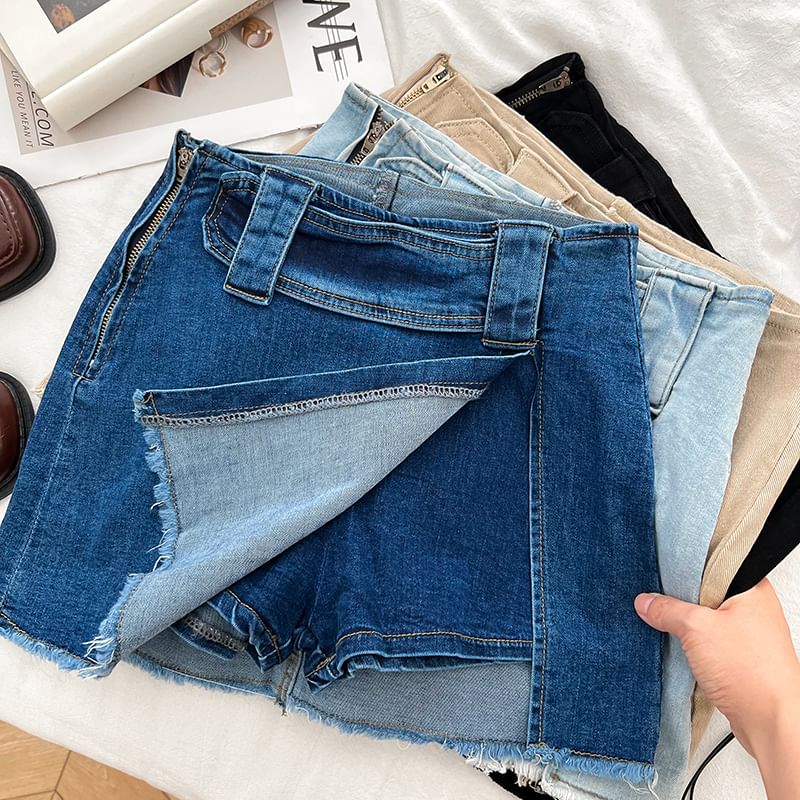 High Waist Fray Slit Mini Denim Skort