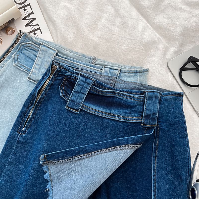 High Waist Fray Slit Mini Denim Skort
