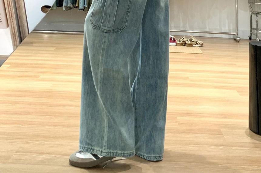 High Rise Wide Leg Cargo Pants