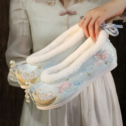 Embroidered Fleece Trim Flats