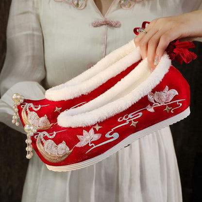 Embroidered Fleece Trim Flats