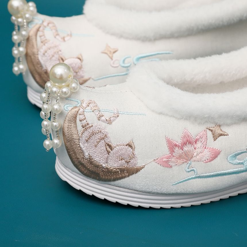 Embroidered Fleece Trim Flats