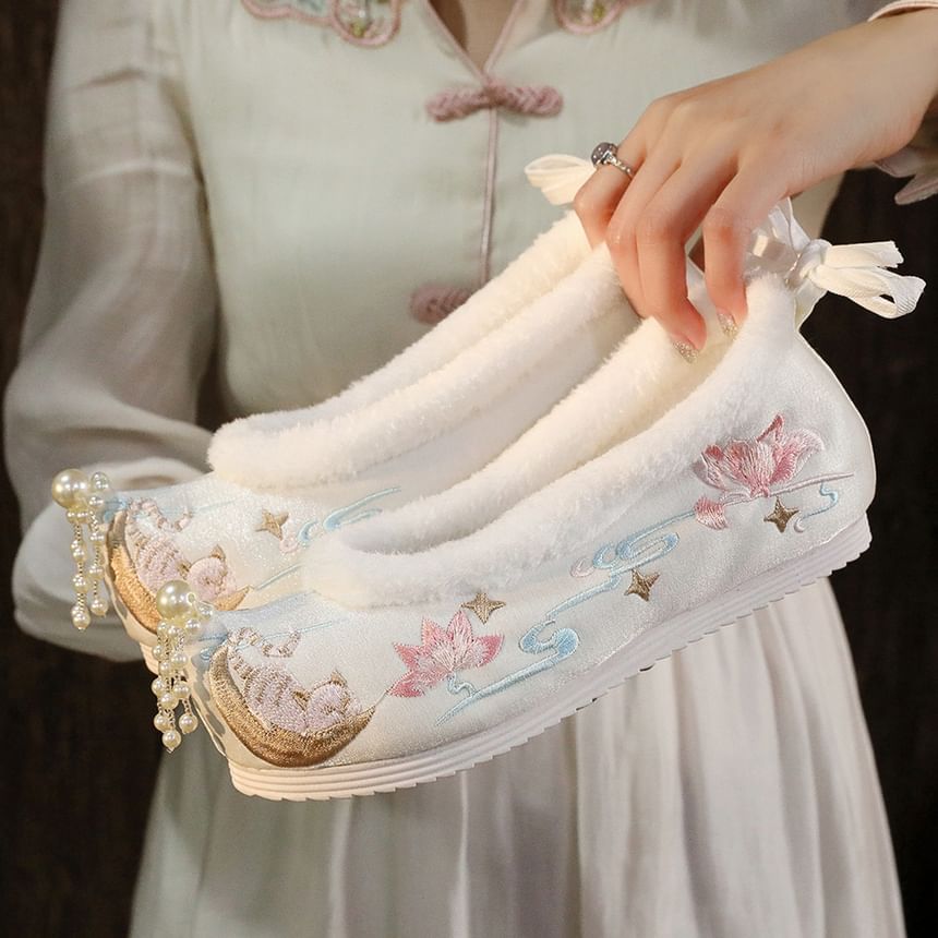 Embroidered Fleece Trim Flats