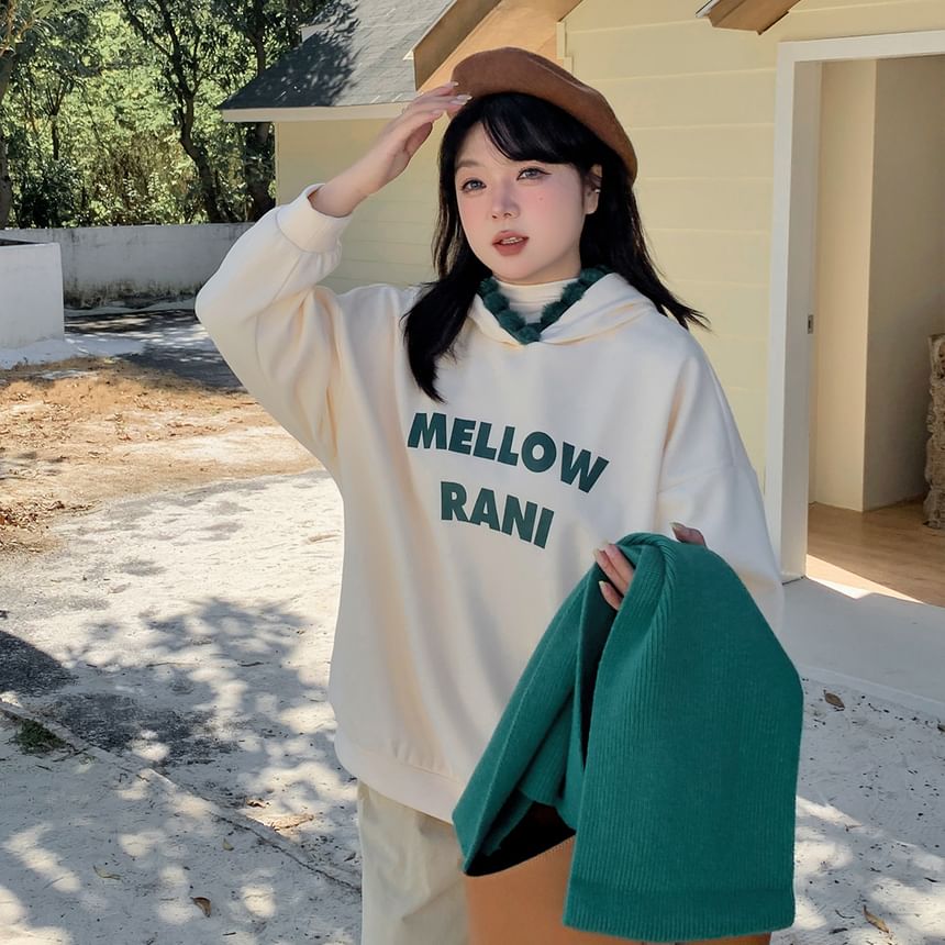 Plus Size Crew Neck Lettering Sweatshirt