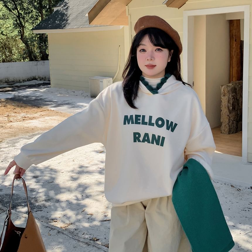 Plus Size Crew Neck Lettering Sweatshirt