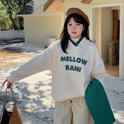 Plus Size Crew Neck Lettering Sweatshirt