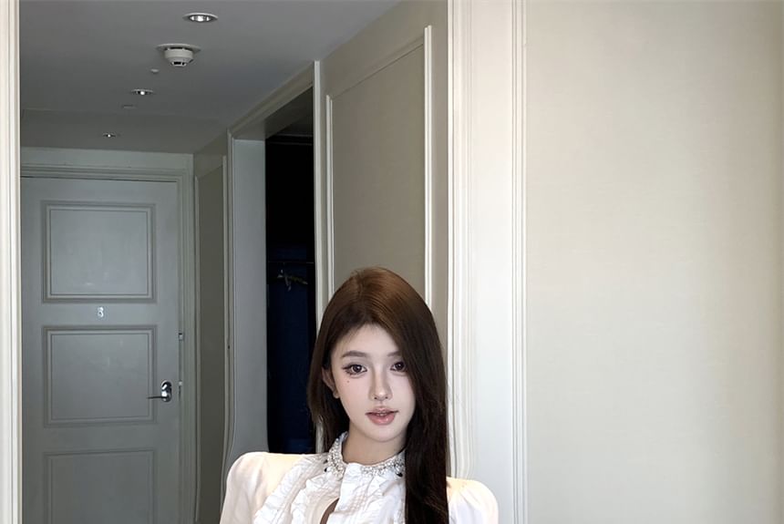 Long-Sleeve Plain Ruffle Crop Shirt