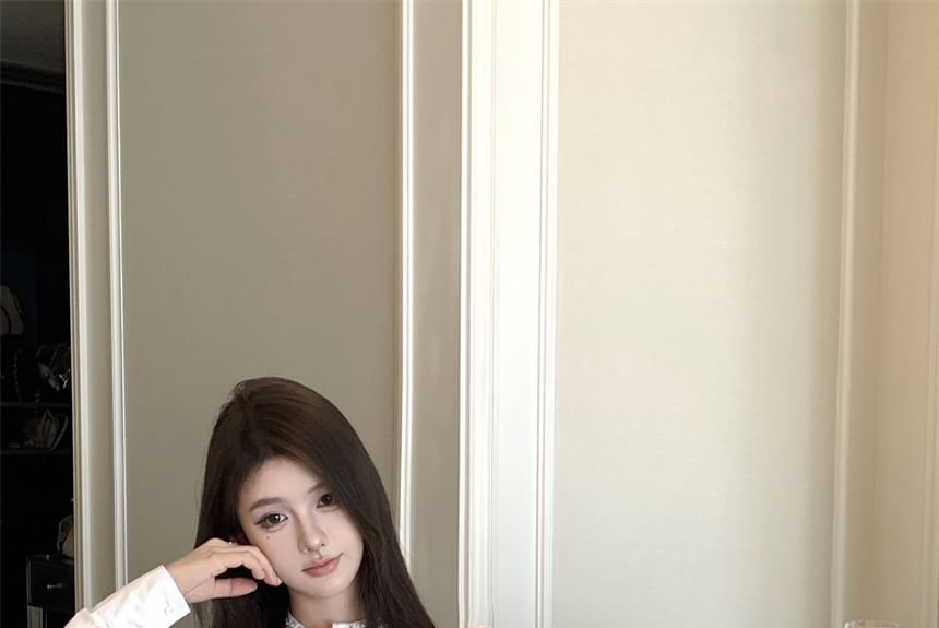 Long-Sleeve Plain Ruffle Crop Shirt