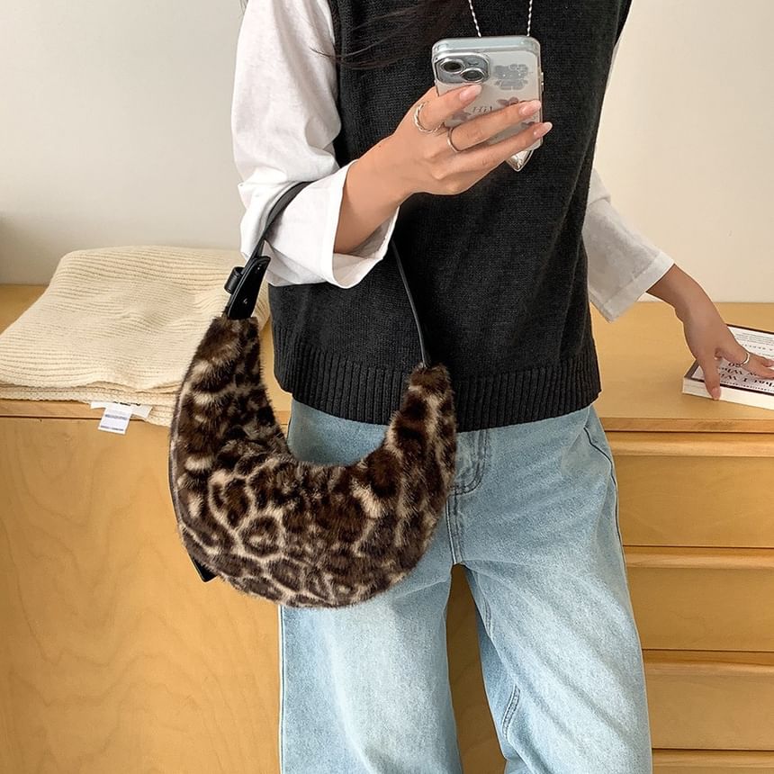 Leopard Print Fluffy Shoulder Bag
