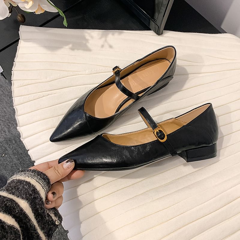 Leather Low Pointed Heel Buckled Plain Mary Jane Faux Toe Pumps
