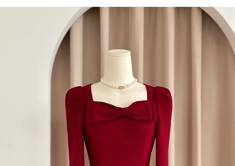 Long-Sleeve Square-Neck Plain Bow A-Line Evening Gown