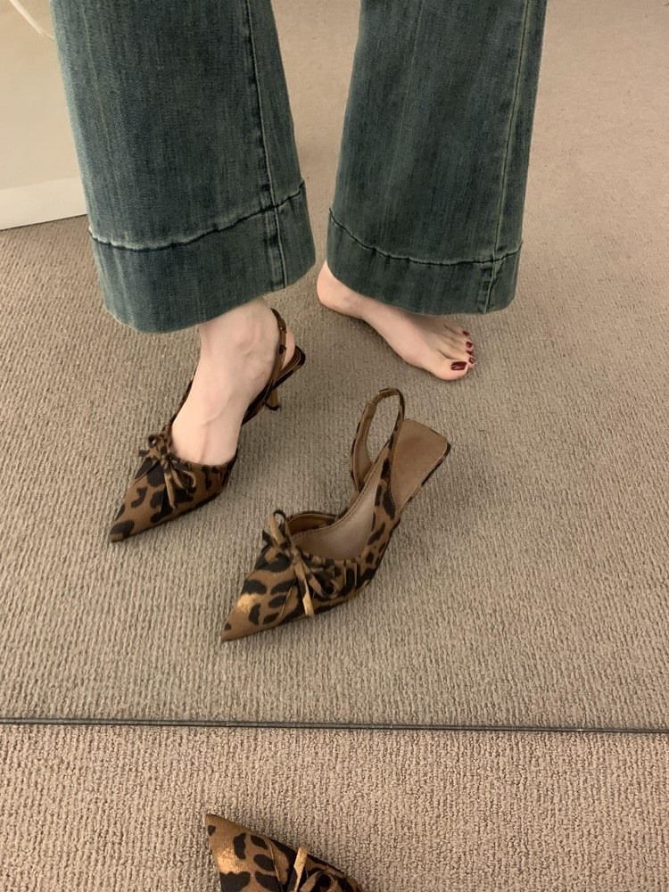 Pointed Toe Bow Slingback Pumps