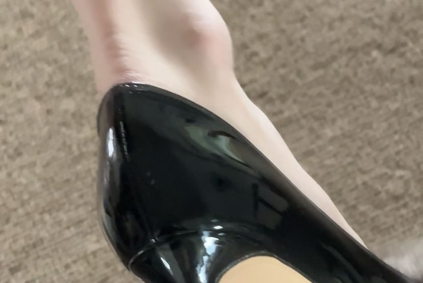 Pointed Toe Faux Fur Panel Patent Leather Stiletto Pumps