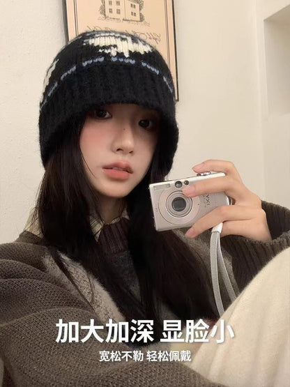 Patterned Knit Cloche Hat