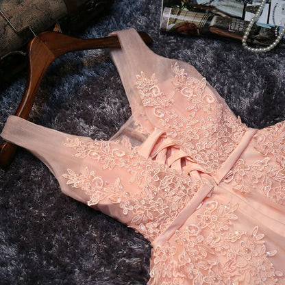 Sleeveless V-Neck Floral Applique Mesh Midi A-Line Cocktail Dress