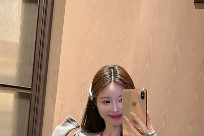 Long-Sleeve Crewneck Ruffle Plain Top