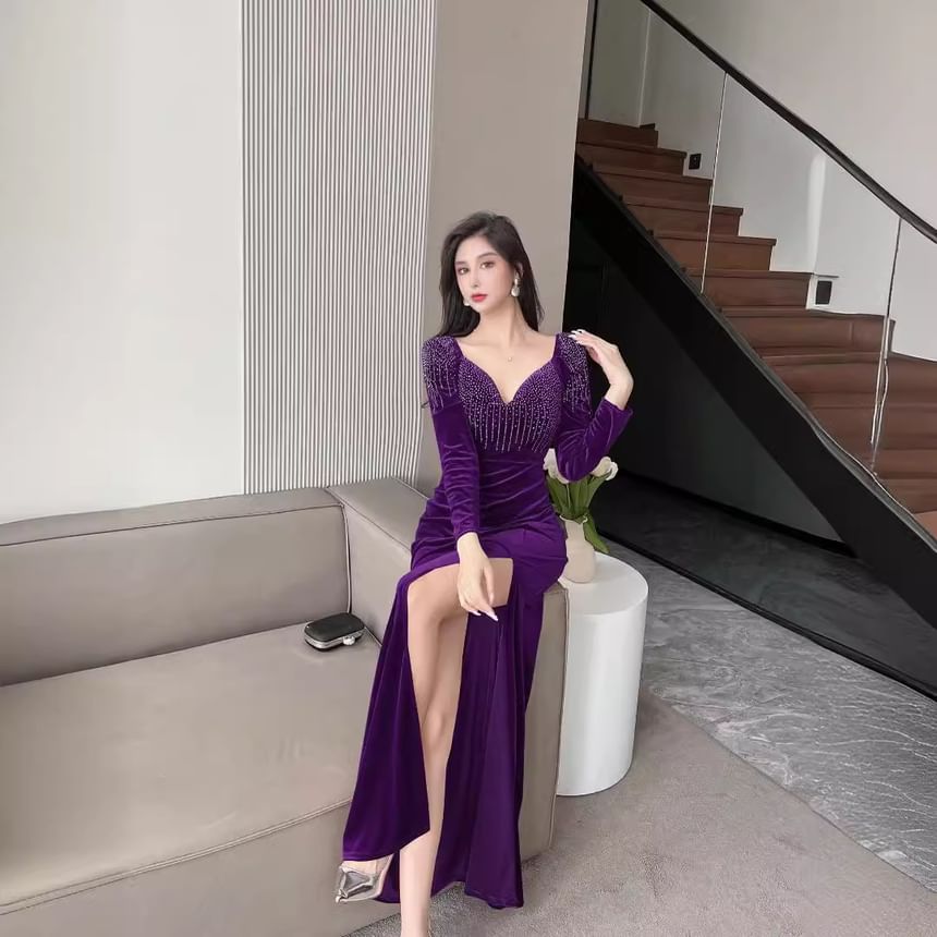 Long-Sleeve V-Neck Rhinestone Mermaid Evening Gown