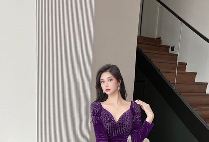 Long-Sleeve V-Neck Evening Mermaid Gown Rhinestone