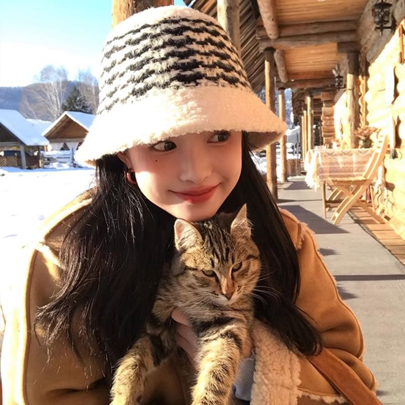 Striped Fluffy Bucket Hat