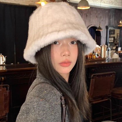 Plain Fluffy Bucket Hat