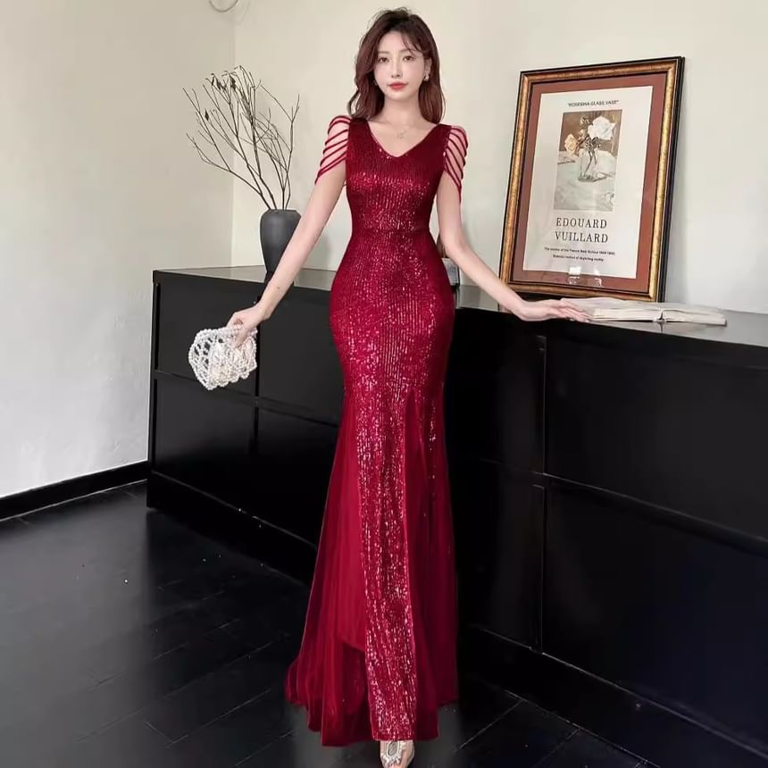 Sleeveless V-Neck Sequined Mermaid Evening Gown